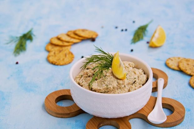 Pate with sprats and egg