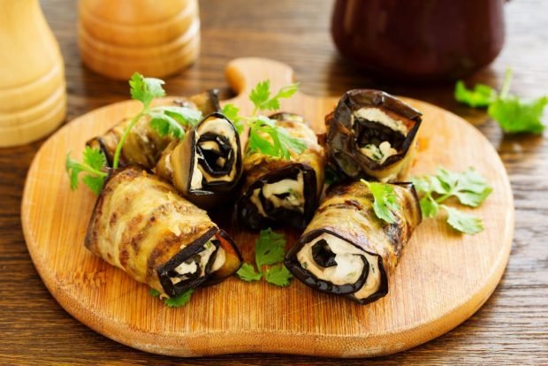 Eggplant rolls with cheese and garlic – a simple and delicious recipe, how to cook step by step