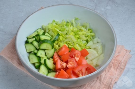 Rustic Peking cabbage salad: photo of recipe preparation, step 1