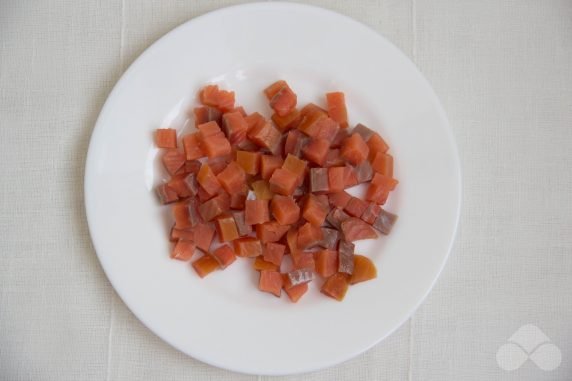 Potato salad with red fish: photo of recipe preparation, step 1