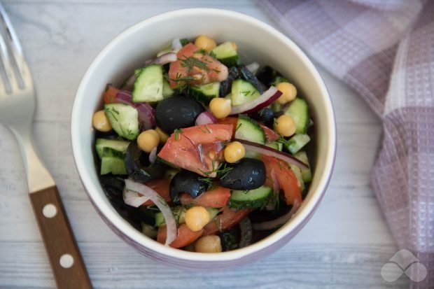 Salad with vegetables, olives and chickpeas – a simple and delicious recipe with photos (step by step)