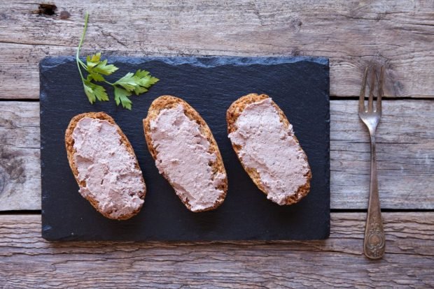 Chicken liver and chicken breast pate