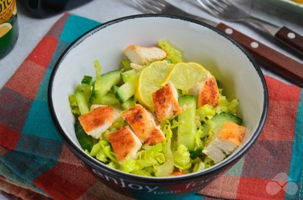 Salad with baked chicken and Peking cabbage