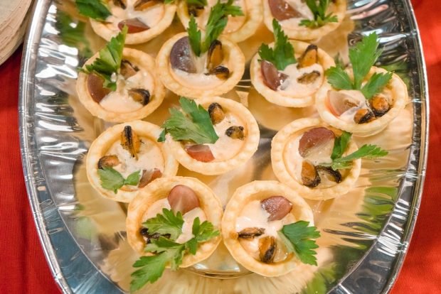 Tartlets with mussels