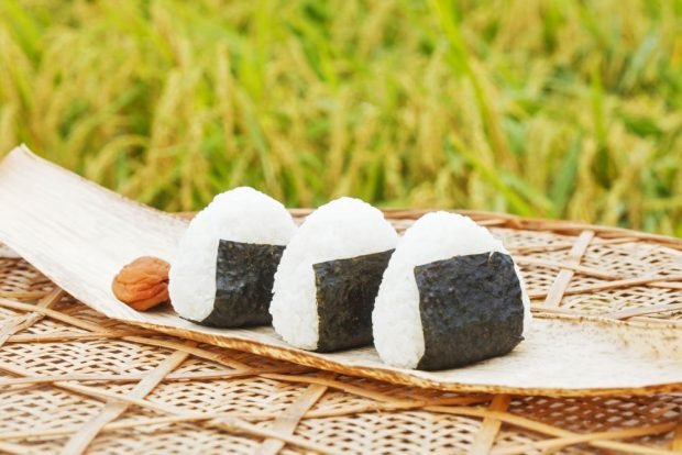 Onigiri with mushrooms – a simple and delicious recipe, how to cook step by step