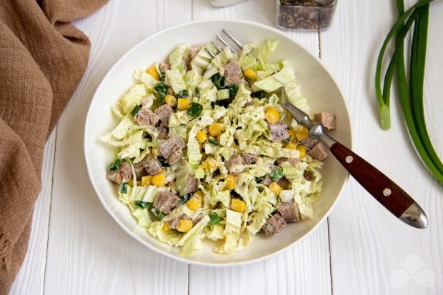 Salad with tongue and Peking cabbage