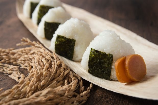 Onigiri with tuna and mayonnaise