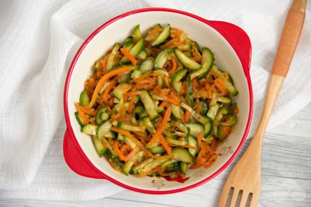 Korean carrot and cucumber salad