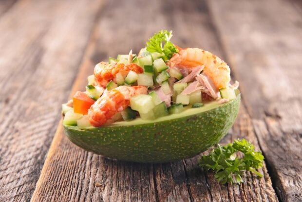 Stuffed avocados with shrimp – a simple and delicious recipe, how to cook step by step