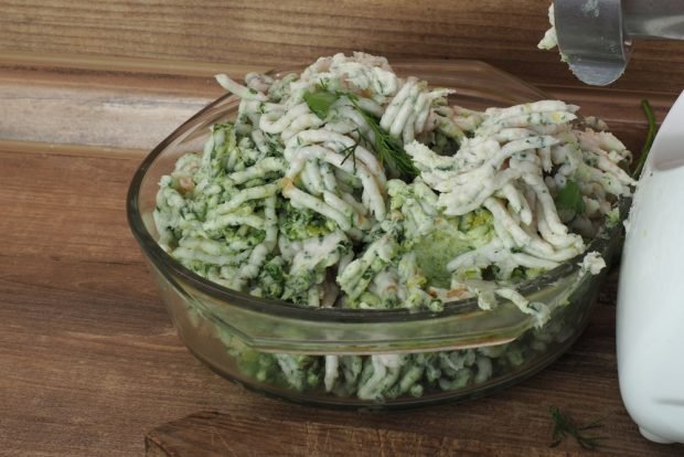 Spread of lard with garlic and dill