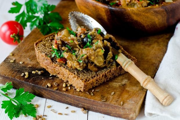 Eggplant spread on sandwiches is a simple and delicious recipe how to cook step by step