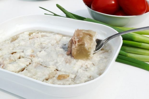 Pork leg jelly is a simple and delicious recipe for cooking step by step