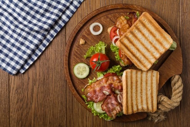 Bacon sandwich – a simple and delicious recipe, how to cook step by step