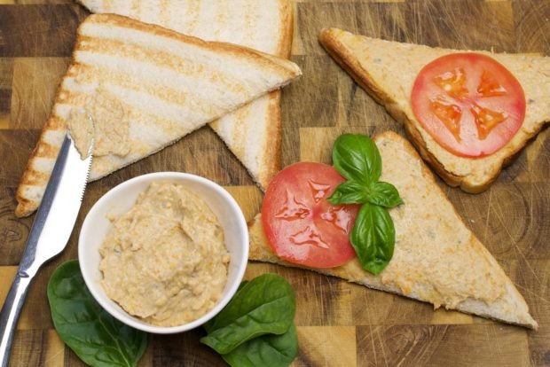 Herring caviar for sandwiches 