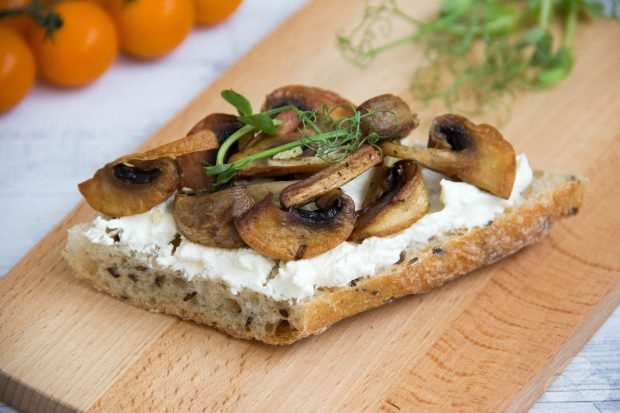 Mushroom sandwiches – a simple and delicious recipe with photos (step by step)