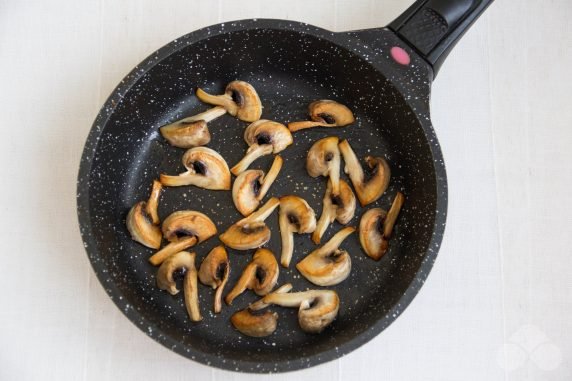 Mushroom sandwiches: photo of recipe preparation, step 2