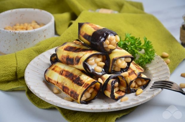 Eggplant rolls with cottage cheese-a simple and delicious recipe with photos (step-by-step)