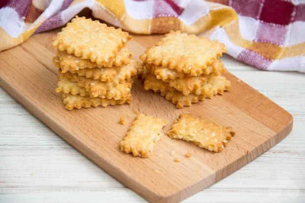 Cheese crackers – a simple and delicious recipe with photos (step by step)