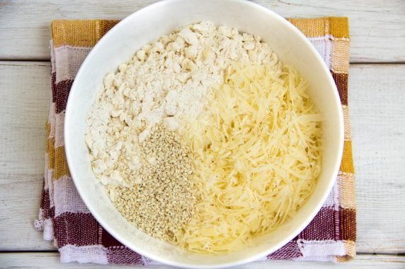 Cheese crackers: photo of recipe preparation, step 1