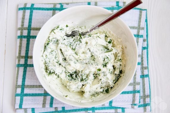 Lavash roll with canned fish: photo of recipe preparation, step 1