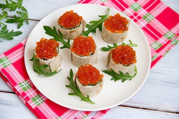 Lavash roll with red caviar and arugula – a simple and delicious recipe with photos (step by step)