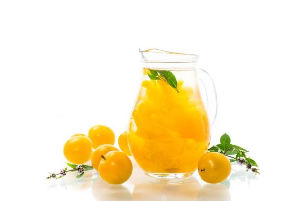 Compote of yellow plum is a simple and delicious recipe, how to cook step by step