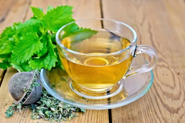 Tea with mint and lemon balm 