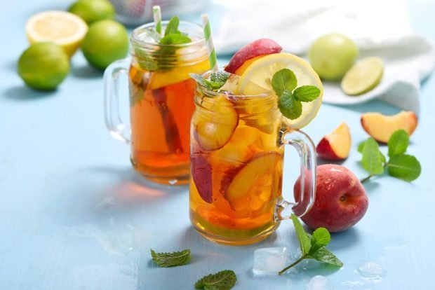 Compote of nectarines and citrus fruits