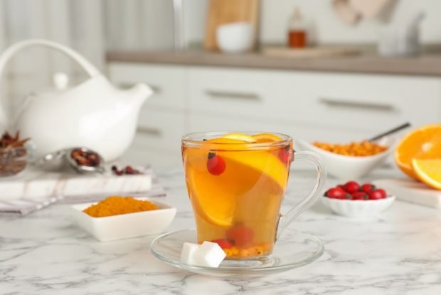 Tea with sea buckthorn and rosehip is a simple and delicious recipe, how to cook step by step