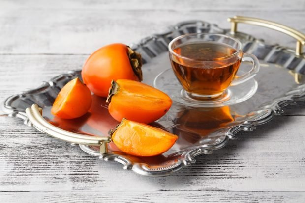 Persimmon tea 