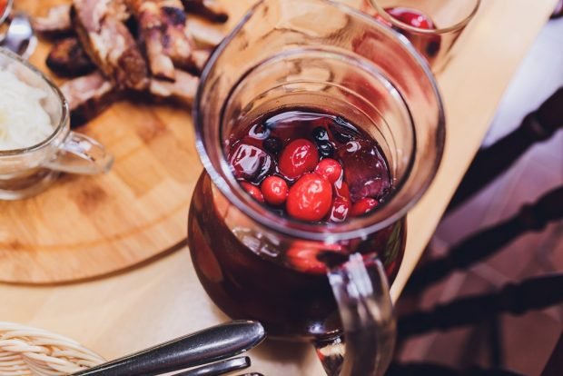 Spicy berry compote – a simple and delicious recipe, how to cook step by step