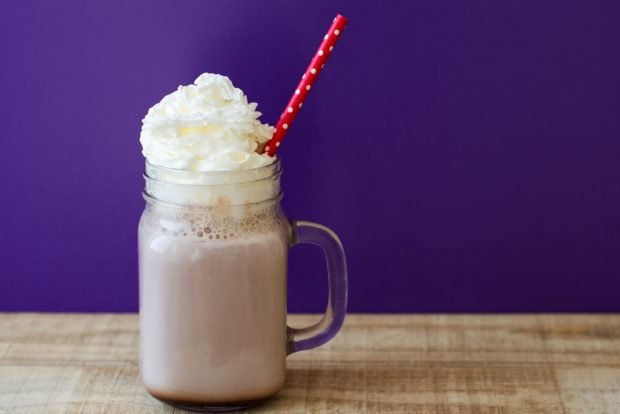 Milkshake with cocoa – a simple and delicious recipe, how to cook step by step