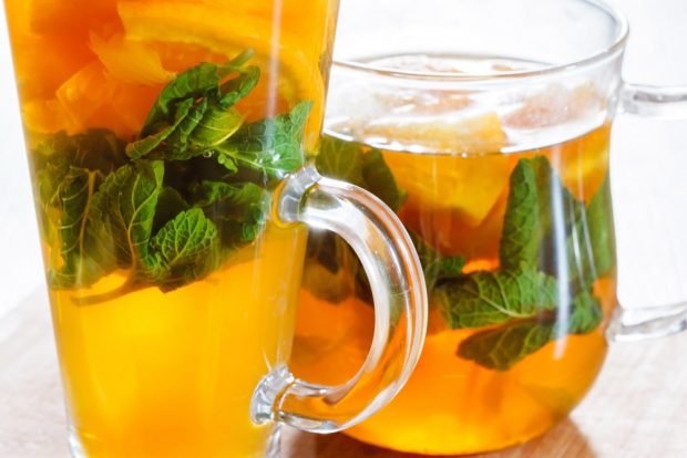 Tea with mint, orange and lemon 