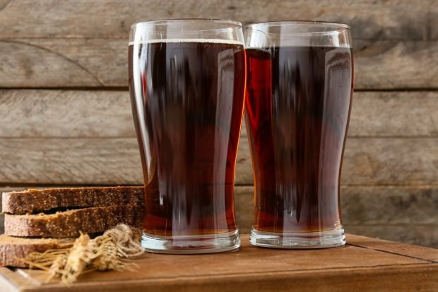 Kvass with raisins