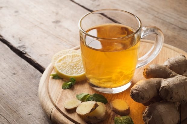 Ginger tea with lemon and mint 