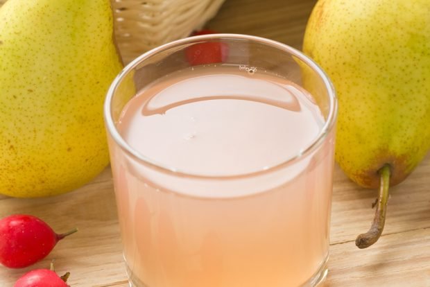 Compote of apples, pears and rosehip