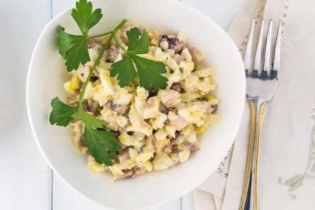 Salad with canned fish and mayonnaise