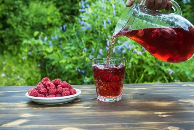 Frozen raspberry compote 