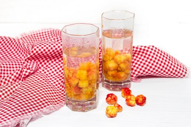 Cloudberry compote