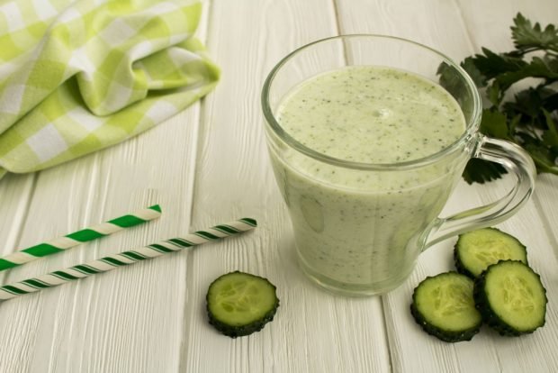 Cucumber and greens smoothie is a simple and delicious recipe how to cook step by step