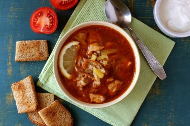 Tomato soup with rabbit