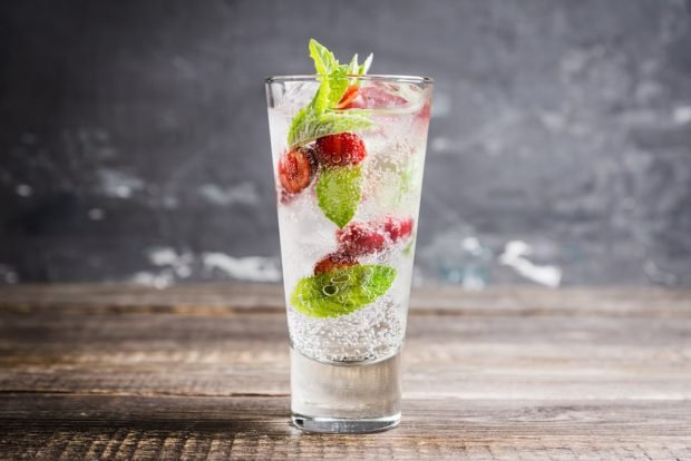 Cherry mojito