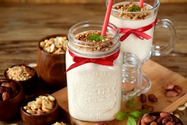 Snickers Milkshake is a simple and delicious recipe, how to cook step by step