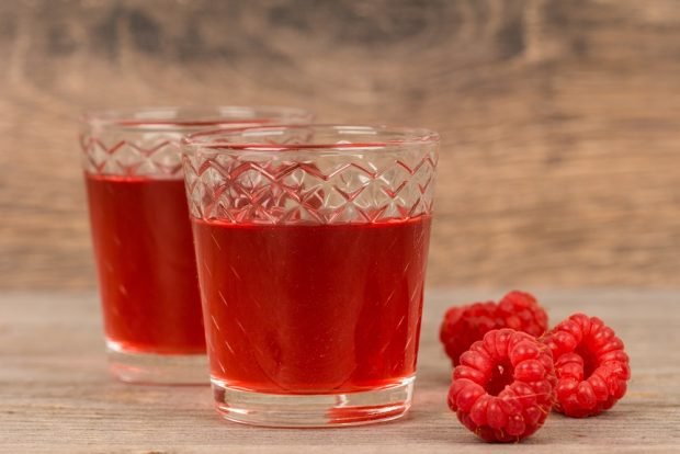 Raspberry compote with rosemary