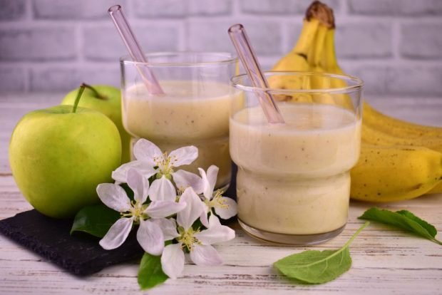 Banana and apple smoothie – a simple and delicious recipe, how to cook step by step