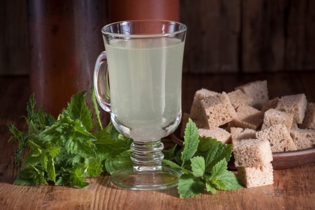 Kvass with mint at home