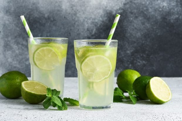 Lime lemonade at home