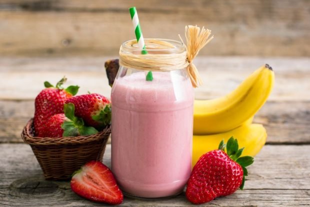 Banana-strawberry smoothie is a simple and delicious recipe, how to cook step by step