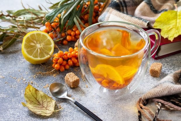 Frozen sea buckthorn tea with lemon 