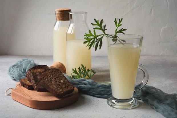 Kvass from whey is a simple and delicious recipe, how to cook step by step